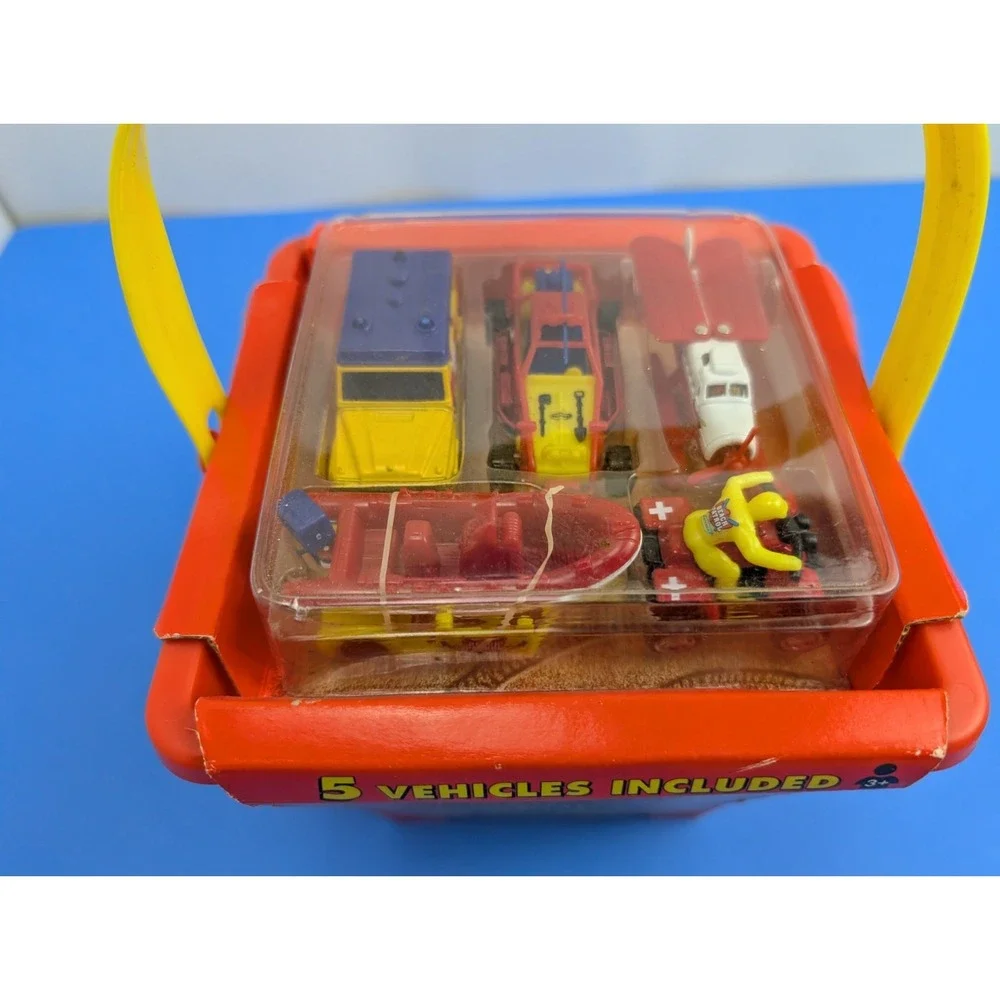 Matchbox Sand Castle Rescue Team 5-Pack Bonus Bucket New Sealed 2001